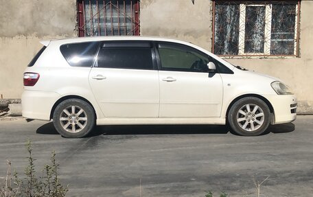 Toyota Ipsum II, 2004 год, 900 000 рублей, 8 фотография