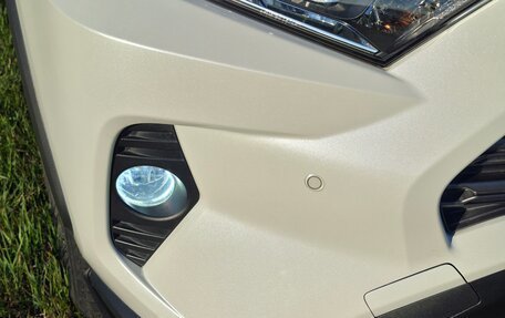 Toyota RAV4, 2019 год, 2 950 000 рублей, 17 фотография