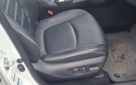 Toyota RAV4, 2019 год, 2 950 000 рублей, 32 фотография