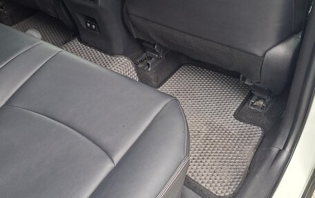Toyota RAV4, 2019 год, 2 950 000 рублей, 29 фотография