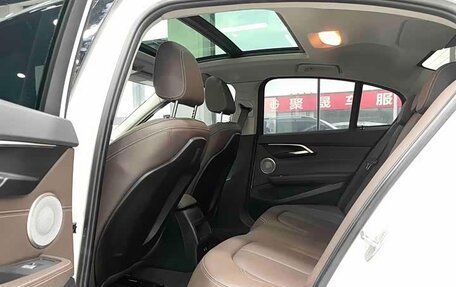 BMW 1 серия, 2023 год, 1 900 000 рублей, 6 фотография