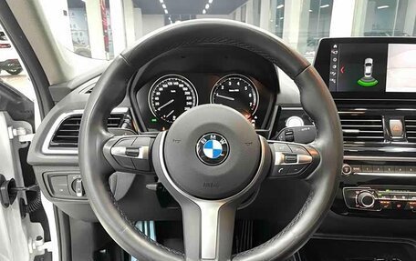 BMW 1 серия, 2023 год, 1 900 000 рублей, 8 фотография