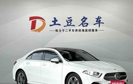 Mercedes-Benz A-Класс, 2022 год, 2 150 000 рублей, 5 фотография