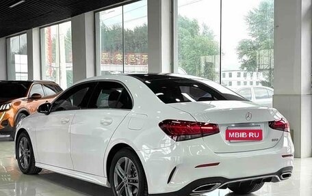 Mercedes-Benz A-Класс, 2022 год, 2 150 000 рублей, 3 фотография