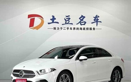 Mercedes-Benz A-Класс, 2022 год, 2 150 000 рублей, 1 фотография