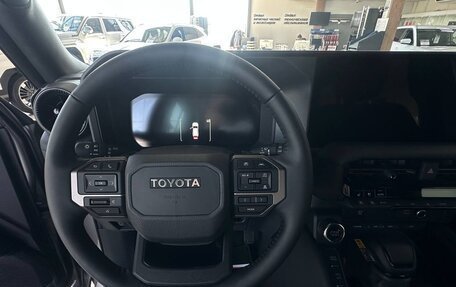 Toyota Land Cruiser Prado, 2025 год, 11 300 000 рублей, 30 фотография