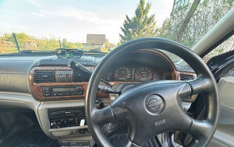 Nissan Rnessa, 2000 год, 400 000 рублей, 5 фотография