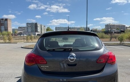 Opel Astra J, 2011 год, 850 000 рублей, 7 фотография