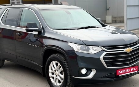 Chevrolet Traverse II, 2018 год, 2 300 000 рублей, 3 фотография