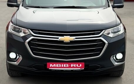 Chevrolet Traverse II, 2018 год, 2 300 000 рублей, 2 фотография