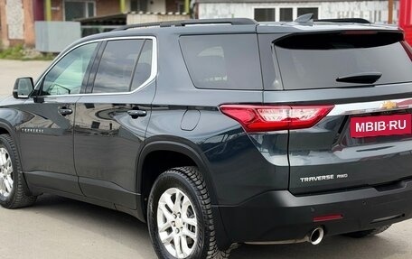 Chevrolet Traverse II, 2018 год, 2 300 000 рублей, 7 фотография