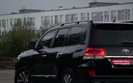 Toyota Land Cruiser 200, 2017 год, 6 550 000 рублей, 13 фотография
