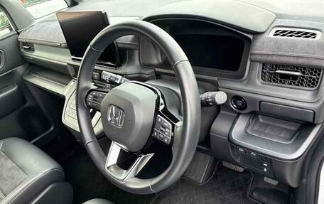 Honda Stepwgn, 2023 год, 2 400 000 рублей, 8 фотография