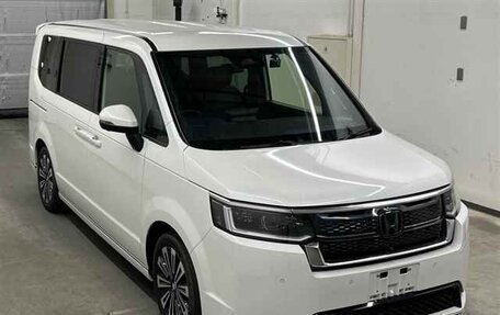 Honda Stepwgn, 2023 год, 2 400 000 рублей, 5 фотография