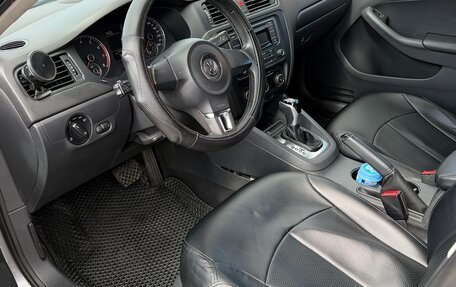 Volkswagen Jetta VI, 2013 год, 790 000 рублей, 9 фотография