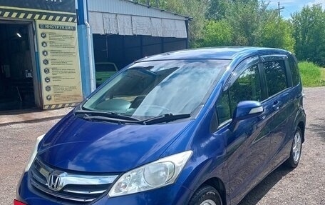 Honda Freed I, 2012 год, 920 000 рублей, 2 фотография