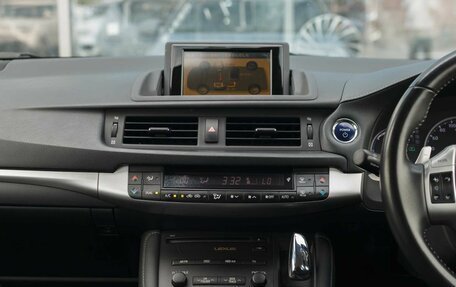 Lexus CT I рестайлинг, 2011 год, 1 315 000 рублей, 15 фотография