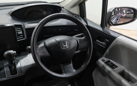 Honda Freed I, 2008 год, 929 000 рублей, 24 фотография