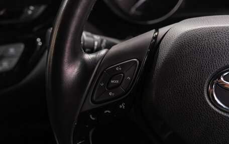 Toyota C-HR I рестайлинг, 2018 год, 2 349 000 рублей, 22 фотография