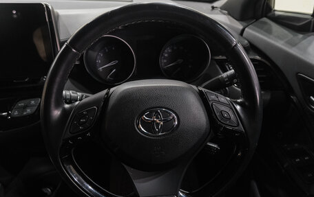 Toyota C-HR I рестайлинг, 2018 год, 2 349 000 рублей, 20 фотография