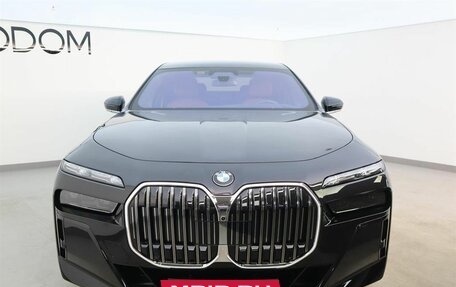 BMW 7 серия, 2025 год, 16 100 000 рублей, 18 фотография