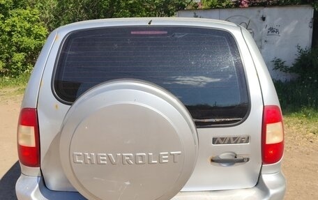 Chevrolet Niva I рестайлинг, 2004 год, 290 000 рублей, 7 фотография