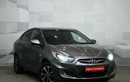 Hyundai Solaris II рестайлинг, 2012 год, 400 000 рублей, 2 фотография