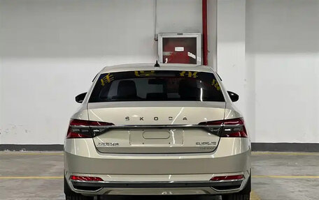 Skoda Superb III рестайлинг, 2023 год, 1 740 888 рублей, 5 фотография