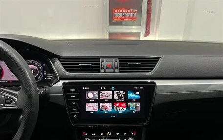Skoda Superb III рестайлинг, 2023 год, 1 740 888 рублей, 12 фотография