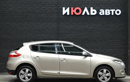 Renault Megane III, 2012 год, 900 000 рублей, 9 фотография