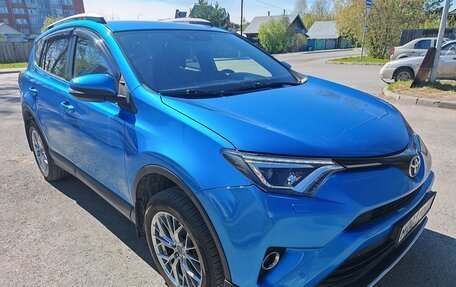 Toyota RAV4, 2016 год, 2 375 000 рублей, 3 фотография