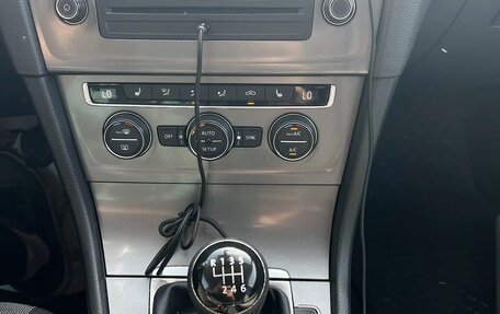 Volkswagen Golf VII, 2013 год, 990 000 рублей, 13 фотография