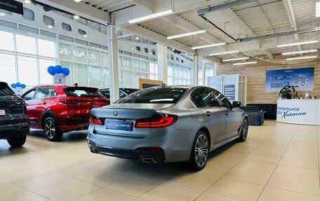 BMW 5 серия, 2019 год, 4 299 900 рублей, 6 фотография