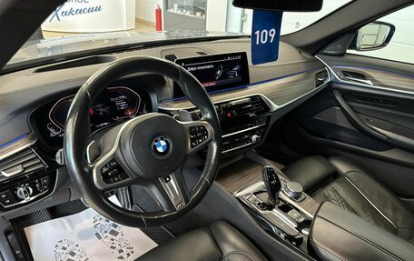 BMW 5 серия, 2019 год, 4 299 900 рублей, 11 фотография