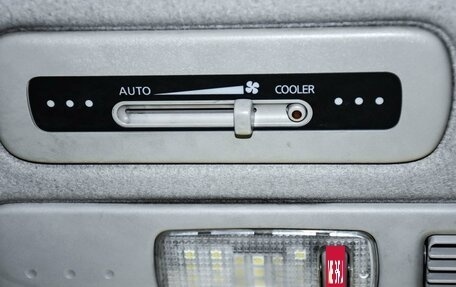 Nissan Serena IV, 2011 год, 1 199 000 рублей, 22 фотография
