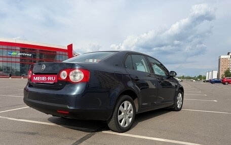 Volkswagen Jetta VI, 2009 год, 545 000 рублей, 3 фотография