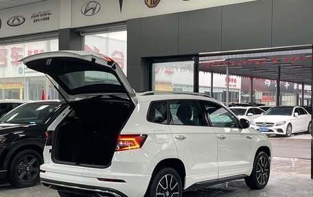 Skoda Karoq I, 2022 год, 1 860 000 рублей, 4 фотография