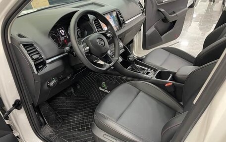 Skoda Karoq I, 2022 год, 1 860 000 рублей, 7 фотография
