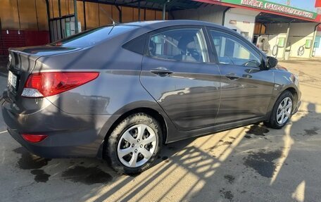 Hyundai Solaris II рестайлинг, 2014 год, 850 000 рублей, 2 фотография