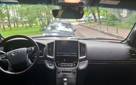 Toyota Land Cruiser 200, 2020 год, 9 000 000 рублей, 9 фотография
