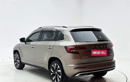 Skoda Karoq I, 2022 год, 1 931 000 рублей, 6 фотография