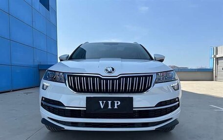 Skoda Karoq I, 2022 год, 1 930 000 рублей, 2 фотография