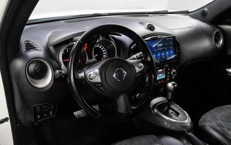 Nissan Juke II, 2011 год, 990 000 рублей, 10 фотография