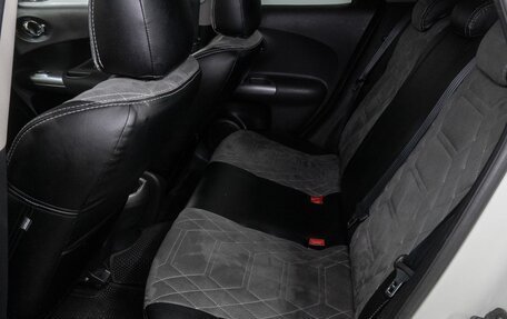Nissan Juke II, 2011 год, 990 000 рублей, 16 фотография