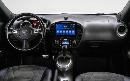 Nissan Juke II, 2011 год, 990 000 рублей, 19 фотография