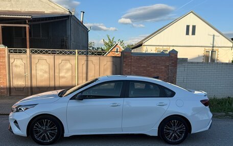 KIA Cerato IV, 2022 год, 2 350 000 рублей, 2 фотография