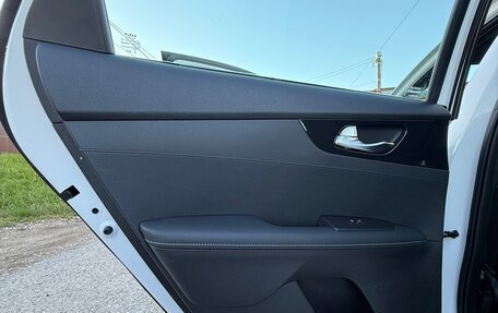 KIA Cerato IV, 2022 год, 2 350 000 рублей, 28 фотография