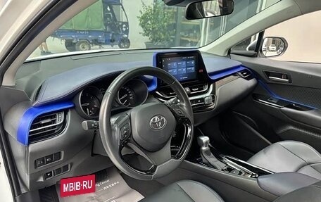 Toyota C-HR I рестайлинг, 2022 год, 1 665 000 рублей, 20 фотография