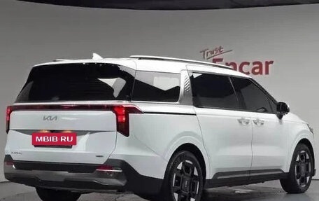 KIA Carnival, 2024 год, 4 370 000 рублей, 3 фотография