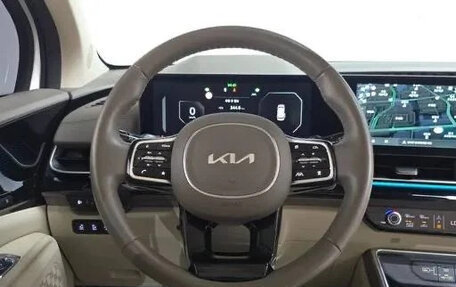 KIA Carnival, 2024 год, 4 370 000 рублей, 13 фотография